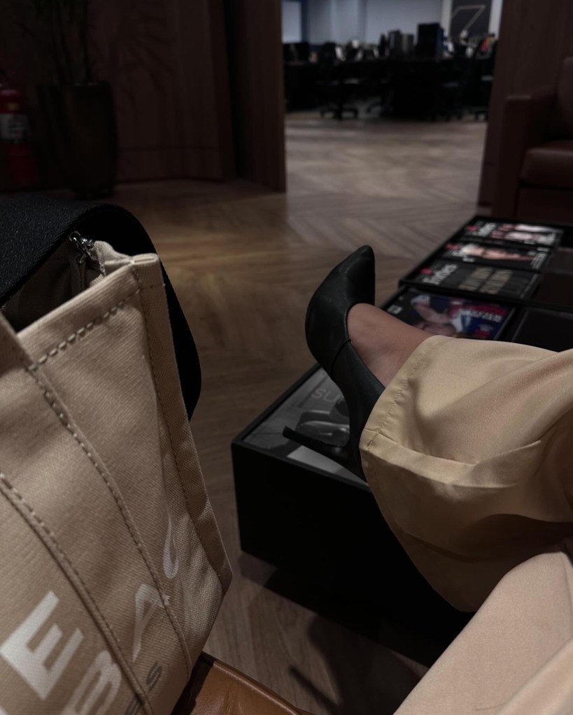 Money for Baddies blog : How to make money online with faceless digital marketing